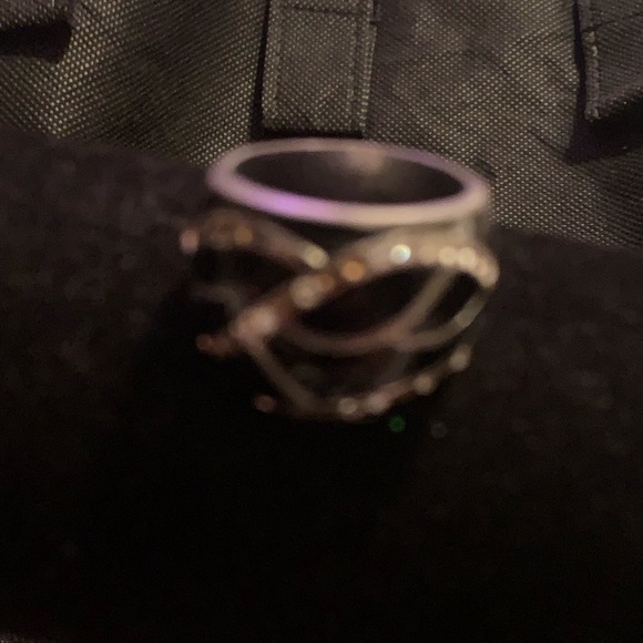 Ring - Picture 6 of 6